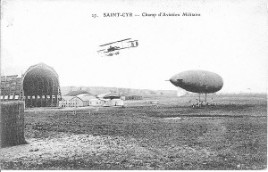 Champ d'aviation militaire de Saint Cyr l'Ecole en 1910